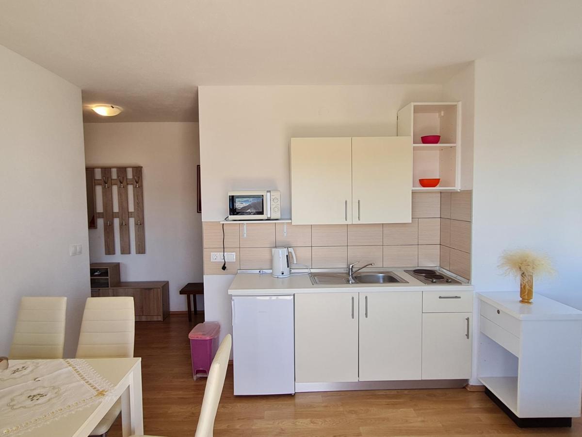 Apartments Zakarija Novalja Exteriér fotografie