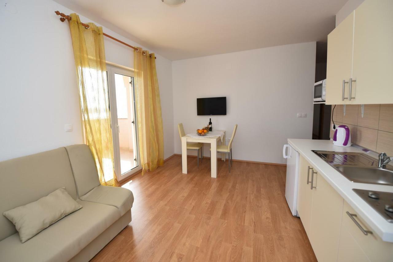 Apartments Zakarija Novalja Exteriér fotografie