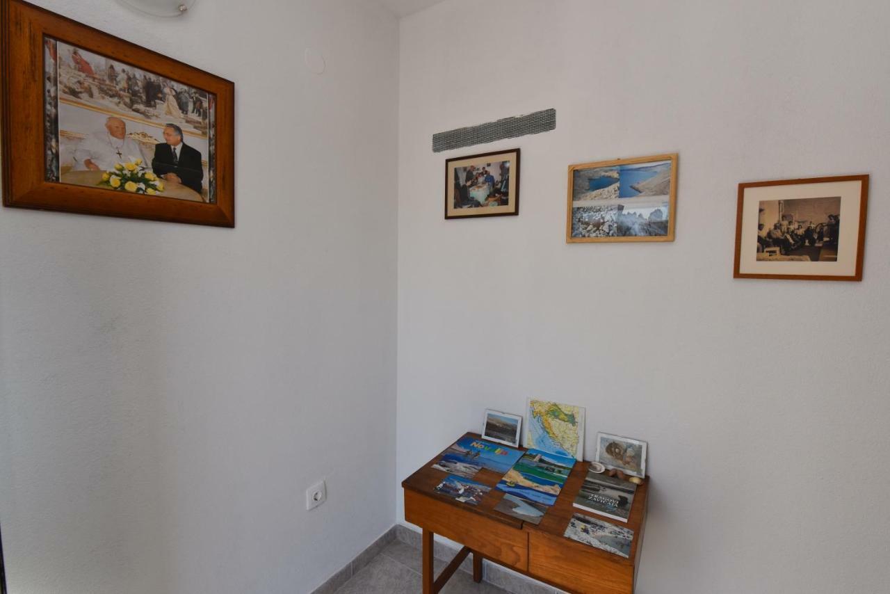 Apartments Zakarija Novalja Exteriér fotografie